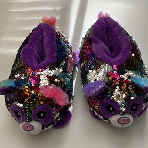 Build-A- Bear Panda flip sequins slippers size M (13/1) shoe size, multicolor.